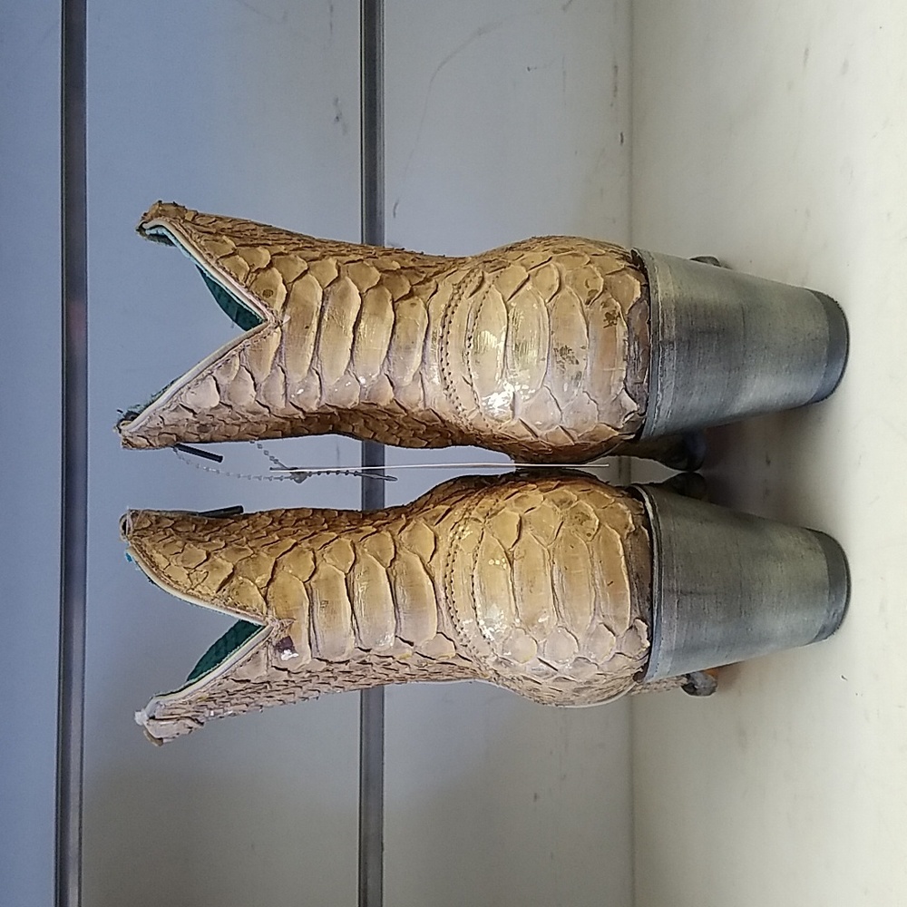 New Womens Corral A4297 Full Python - image 3